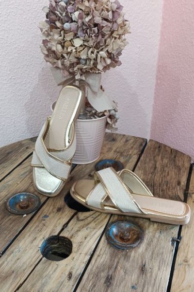 Sandalias Planas Doradas